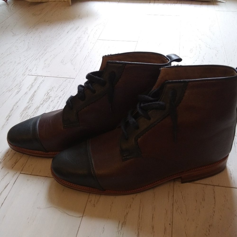 Shoes - Picture 4 of 6